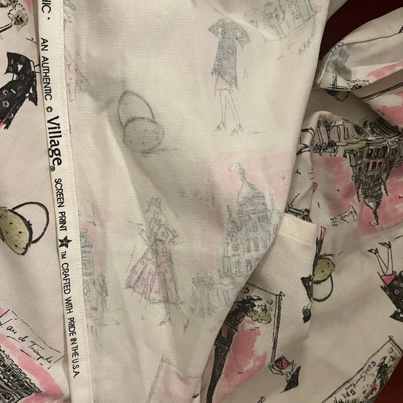 "Emily of Paris " 4 curtain panels - Picture 7 of 11